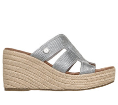 Martha Stewart: Iris - Unstoppable | Skechers US