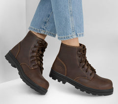 Work: Rotund - Finnen | Skechers outlet