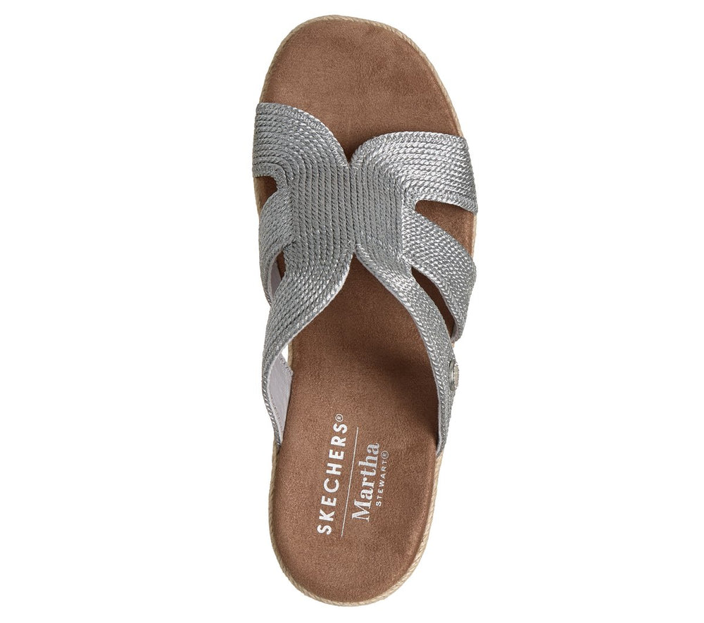 Martha Stewart: Iris - Unstoppable | Skechers US