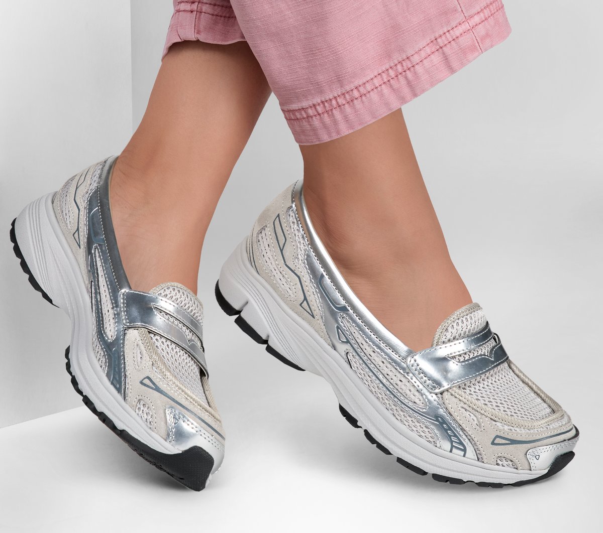 Var-City | Skechers on sale