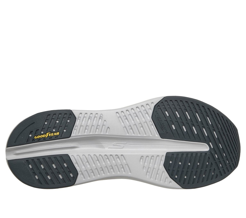 Max Cushioning Glide-Step - Tukker | Skechers USA